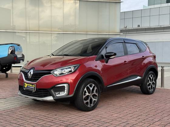 RENAULT CAPTUR 1.6 16V SCE FLEX BOSE X-TRONIC RENAULT CAPTUR 1.6 16V SCE FLEX BOSE X-TRONIC